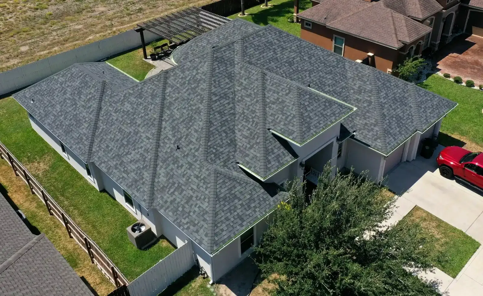 New architectural shingle roof installed by Texas Contractors, Inc. in the Rio Grande Valley